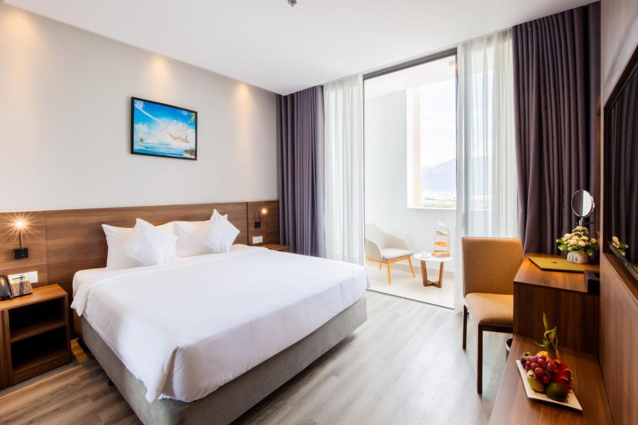 Merlot Hotel Nha Trang Exterior photo